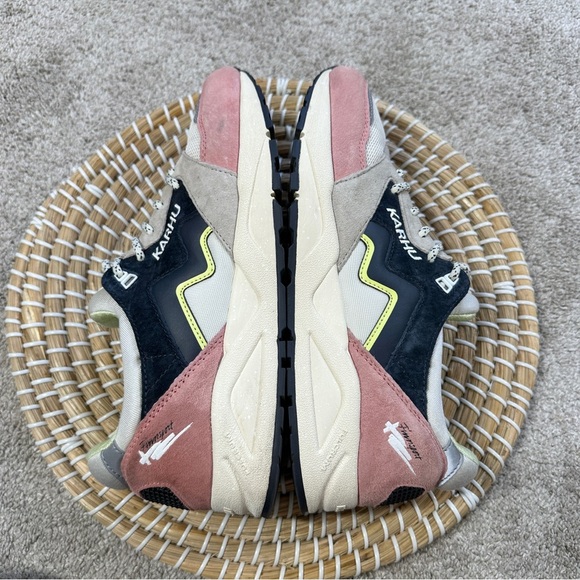 Karhu Men’s Aria 95 Panelled Trainers Sneaker Shoes in Rose Tan India Pink 8 - Picture 9 of 13